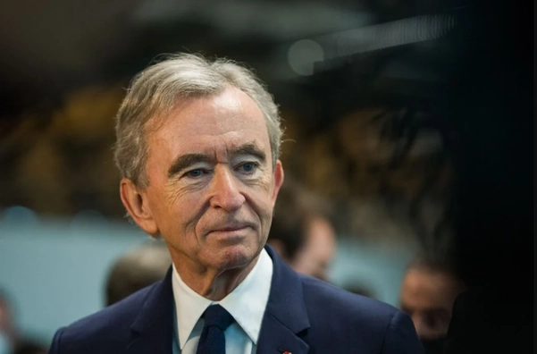Bernard Arnault duy trì vị thế dẫn đầu trong ngành hàng xa xỉ thế giới
